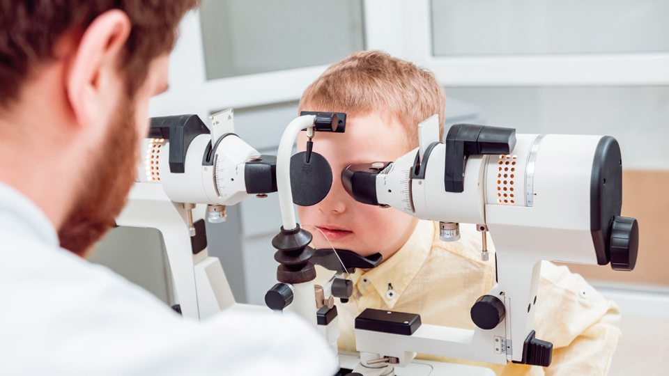 Comprehensive Eye Examination at Raahi Netradham